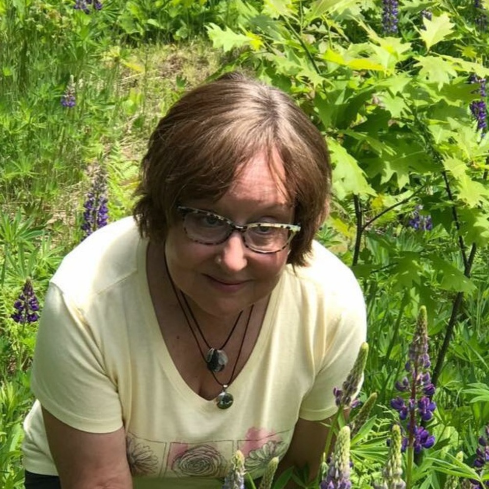 Meet your Posher, Angela